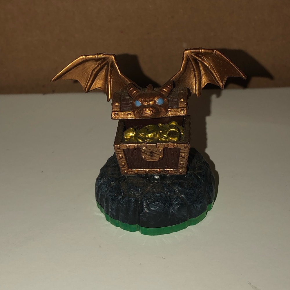 3/$20 Skylanders - Hidden Treasure